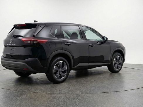 Used 2025 Nissan Rogue SV image 9