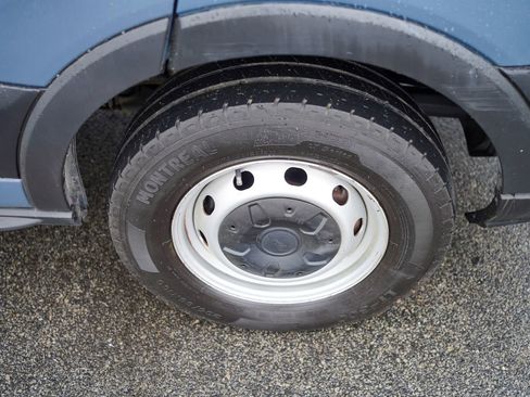 Used 2019 Ford Transit 250 148 High Roof Extended RWD image 10