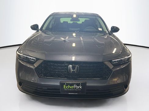Used 2025 Honda Accord SE image 2