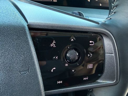 Certified 2025 Nissan Murano SV FWD image 31
