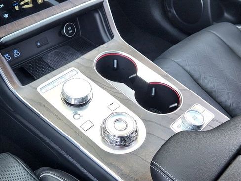 Used 2025 Genesis GV80 2.5T Prestige image 16