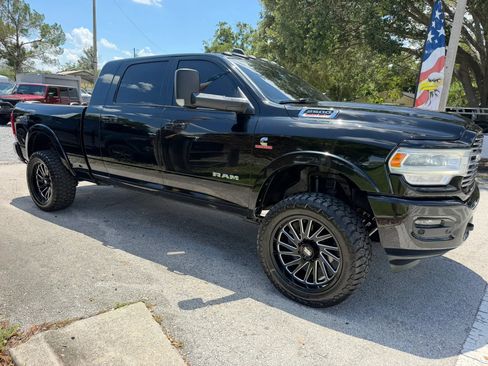 Used 2019 RAM 2500 Laramie AWD/4WD image 3