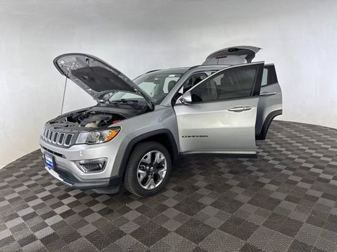 Used 2021 Jeep Compass Limited AWD/4WD image 12