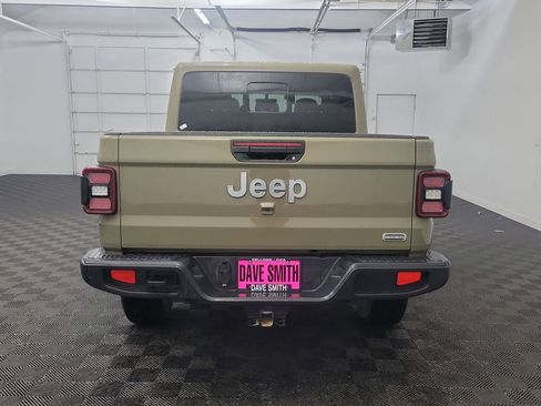 Used 2020 Jeep Gladiator Overland image 8