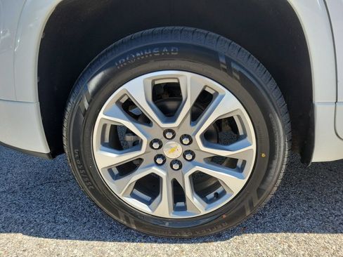Used 2020 Chevrolet Traverse Premier w/ LPO, Floor Liner Package FWD image 5