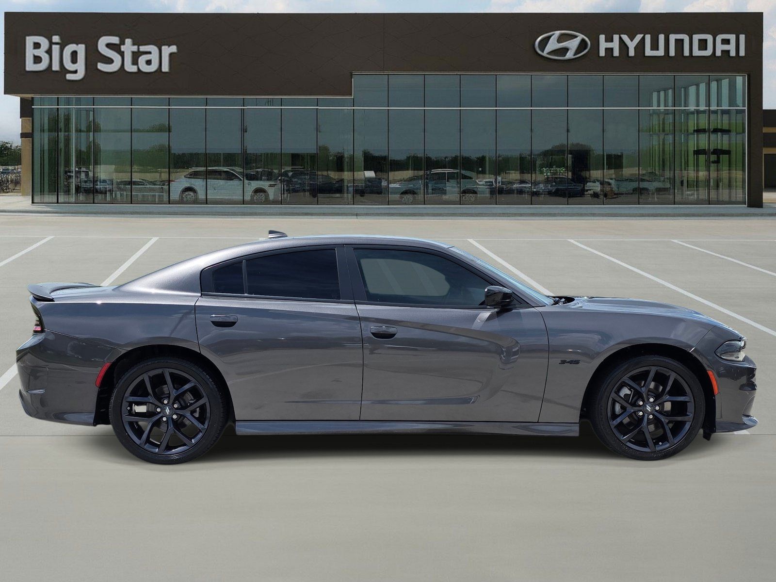 Used 2023 Dodge Charger R/T w/ Blacktop Package RWD image 5