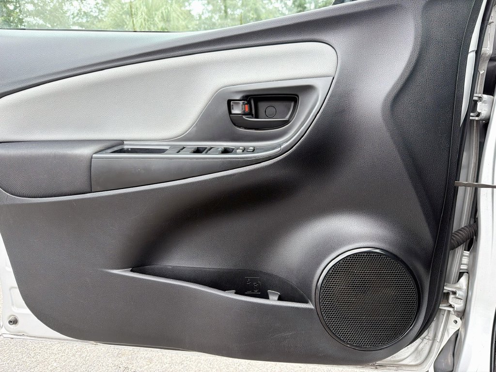 Used 2017 Toyota Yaris L FWD image 20