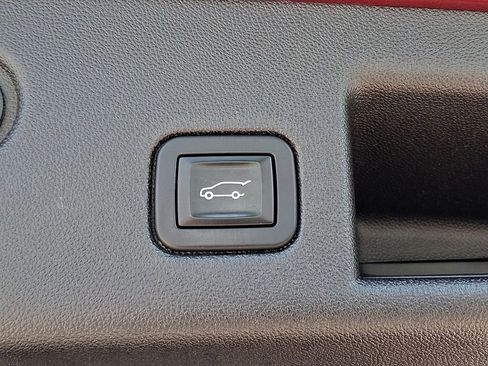 Used 2018 Chevrolet Equinox LT AWD/4WD image 35