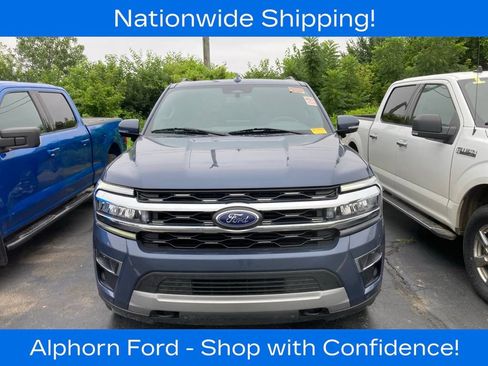 Used 2023 Ford Expedition Limited AWD/4WD image 2
