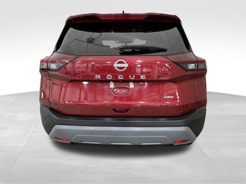 Used 2023 Nissan Rogue S image 4