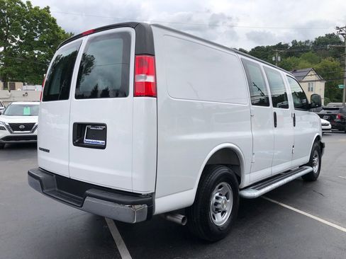 Used 2025 Chevrolet Express 2500 w/ Driver Convenience Package RWD image 6