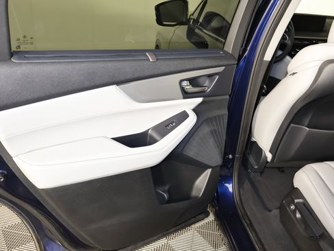 Certified 2024 Acura MDX w/Technology Package image 45