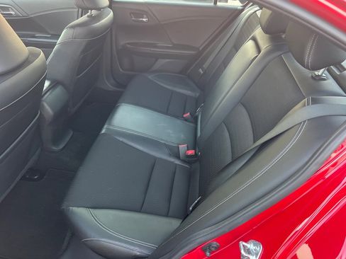 Used 2016 Honda Accord Sport image 13
