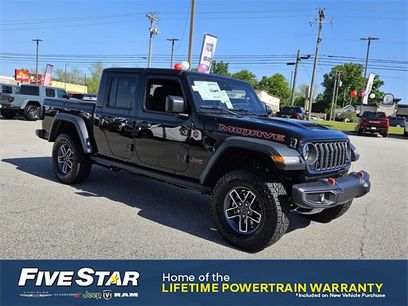New 2025 Jeep Gladiator Mojave w/ Convenience Group