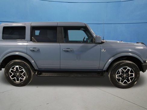 Used 2025 Ford Bronco Outer Banks AWD/4WD image 32