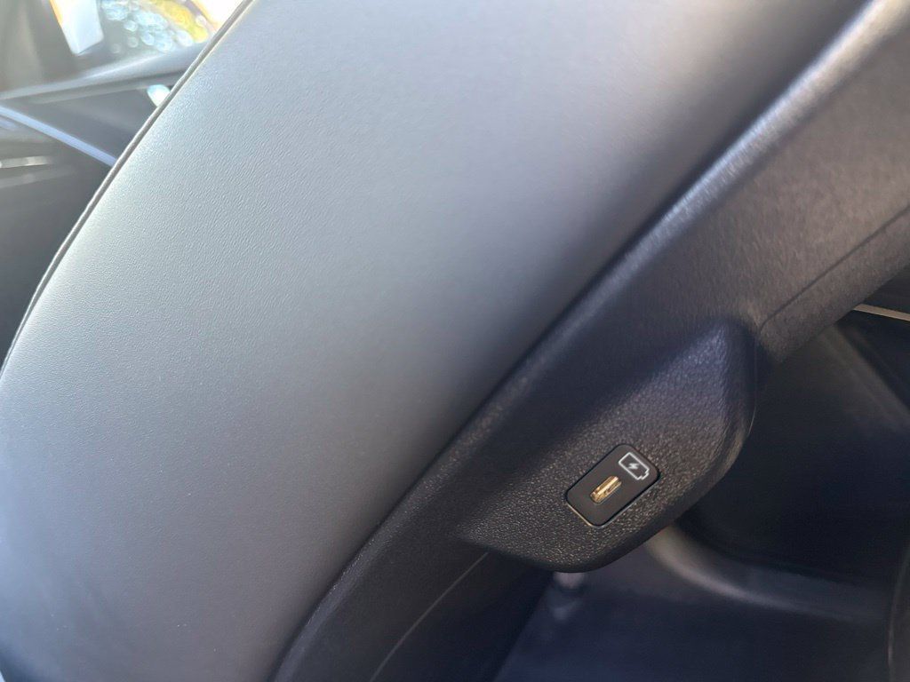 Used 2025 Kia Niro Wind w/ Wind Preserve Package FWD image 25