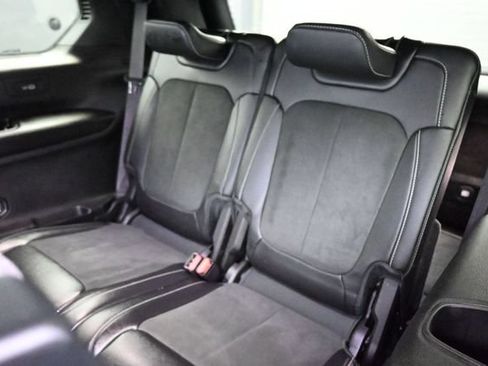 Used 2021 Jeep Grand Cherokee L Laredo RWD image 26