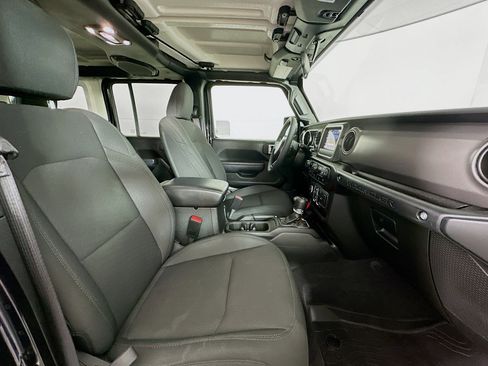 Used 2023 Jeep Wrangler Unlimited w/ Convenience Group AWD/4WD image 29