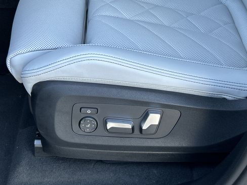 New 2026 BMW X5 xDrive50e w/ M Sport Package image 26