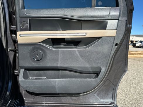 Used 2024 Ford Expedition Max Limited image 17