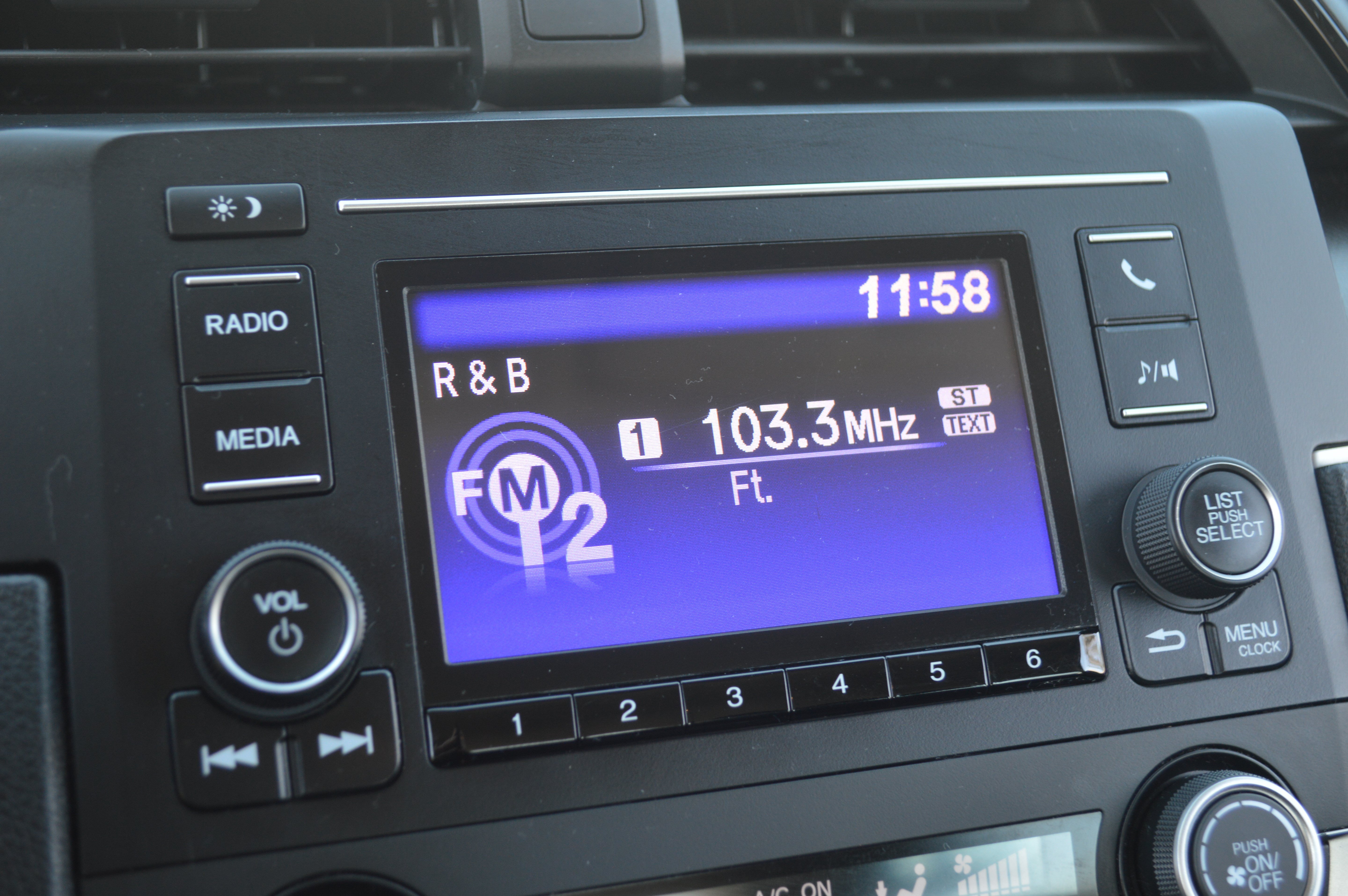 Used 2020 Honda Civic LX image 18
