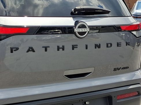Used 2023 Nissan Pathfinder SV w/ SV Premium Package AWD/4WD image 34