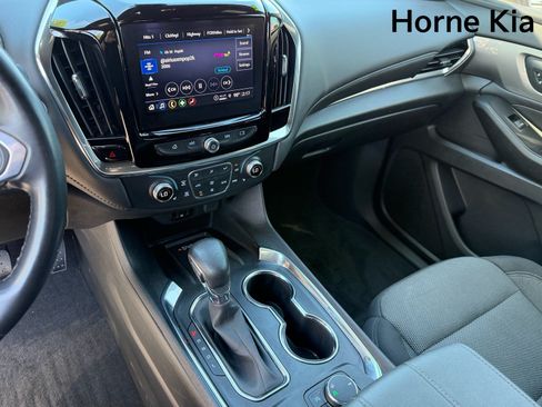 Used 2023 Chevrolet Traverse LT FWD image 24