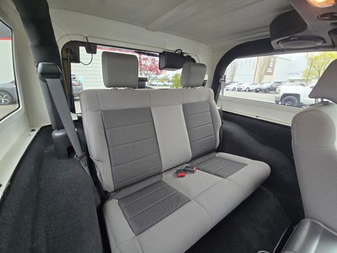Used 2009 Jeep Wrangler X AWD/4WD image 14
