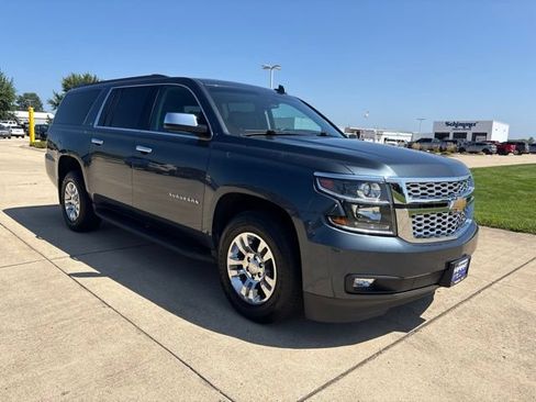 Used 2019 Chevrolet Suburban LT AWD/4WD image 2