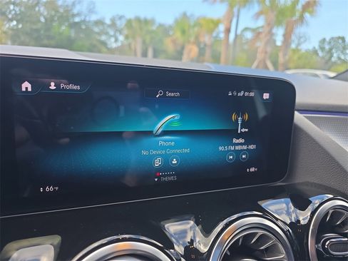 Used 2022 Mercedes-Benz GLA 250 image 27