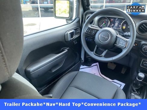 Used 2023 Jeep Wrangler Unlimited image 32