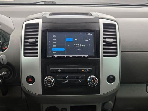 Used 2014 Nissan Frontier SV RWD image 22