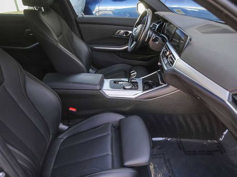 Used 2022 BMW M340i image 13