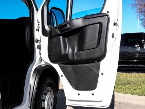 Used 2023 RAM ProMaster 2500 image 40