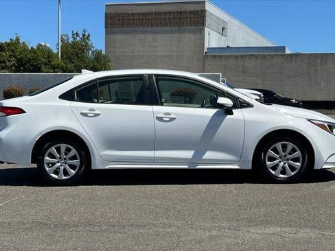 Certified 2023 Toyota Corolla LE FWD image 6