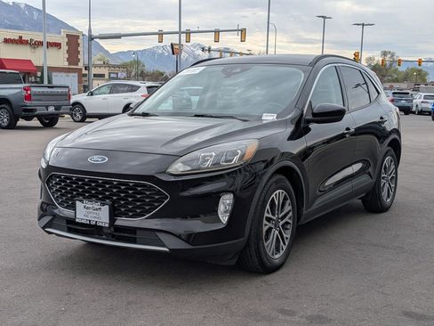 Used 2020 Ford Escape SEL image 11