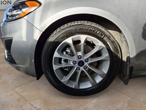 Used 2020 Ford Fusion SE image 8