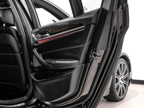 Used 2019 BMW 540i w/ M Sport Package RWD image 64