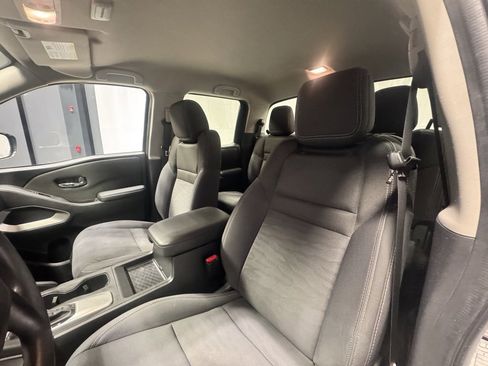 Certified 2023 Nissan Frontier SV image 20