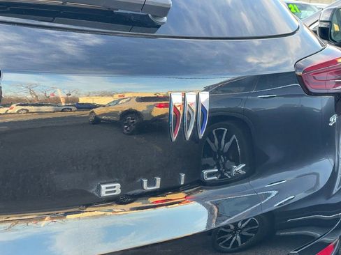 Used 2024 Buick Encore GX Sport Touring image 27