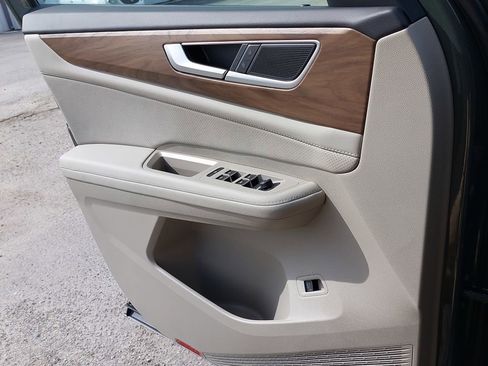 New 2026 Volkswagen Atlas SE FWD image 22