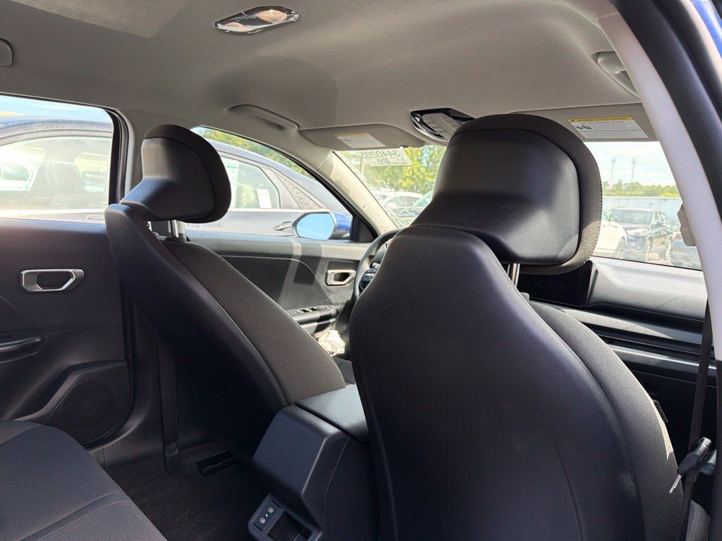 Used 2026 Kia K4 FWD image 25
