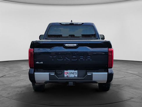 Used 2022 Toyota Tundra Limited w/ Power Package AWD/4WD image 6