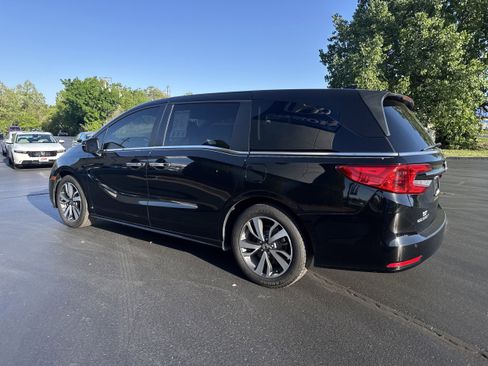 Used 2022 Honda Odyssey Touring image 3