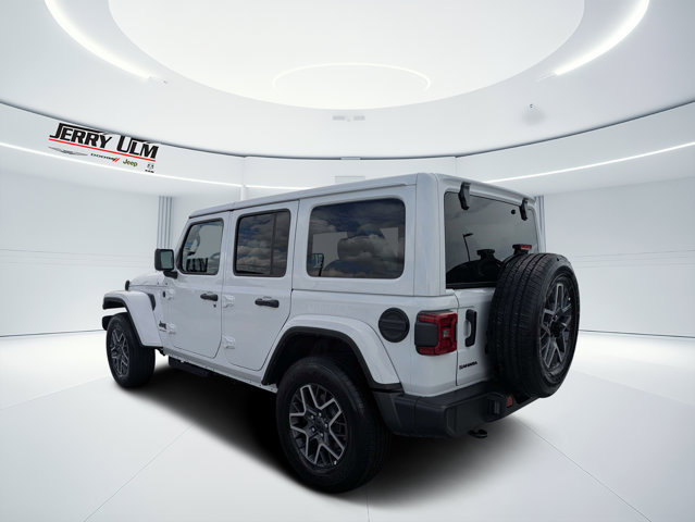 Certified 2026 Jeep Wrangler Unlimited Sahara AWD/4WD image 5