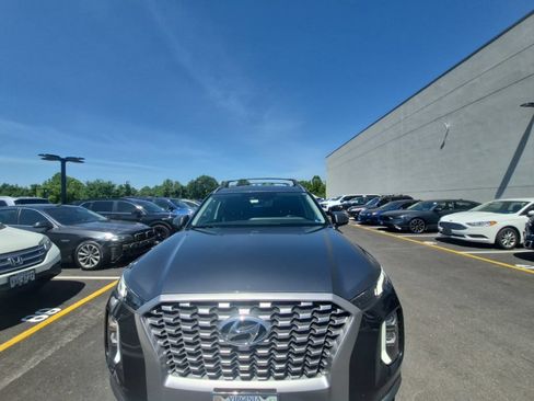 Used 2022 Hyundai Palisade SEL FWD image 2