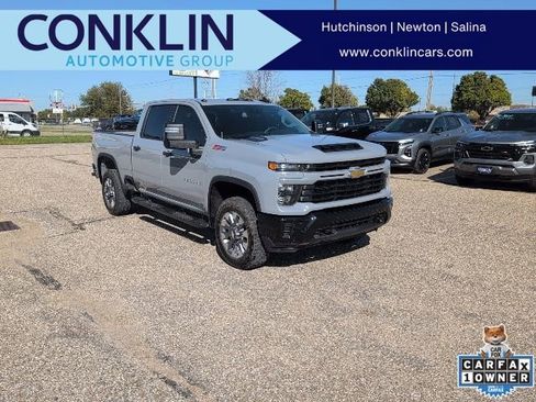 Used 2025 Chevrolet Silverado 2500 Custom w/ Custom Value Package image 1