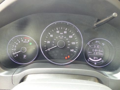 Used 2021 Honda HR-V LX image 25