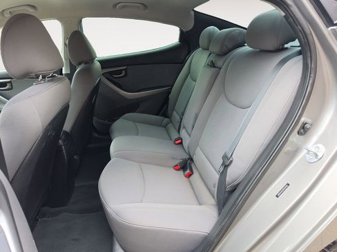 Used 2013 Hyundai Elantra GLS w/ Preferred Pkg image 13