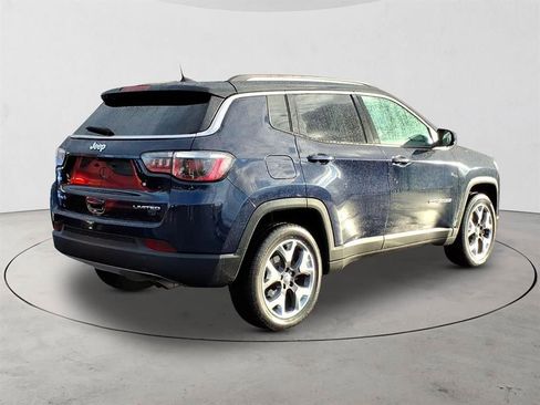 Used 2019 Jeep Compass Limited image 5